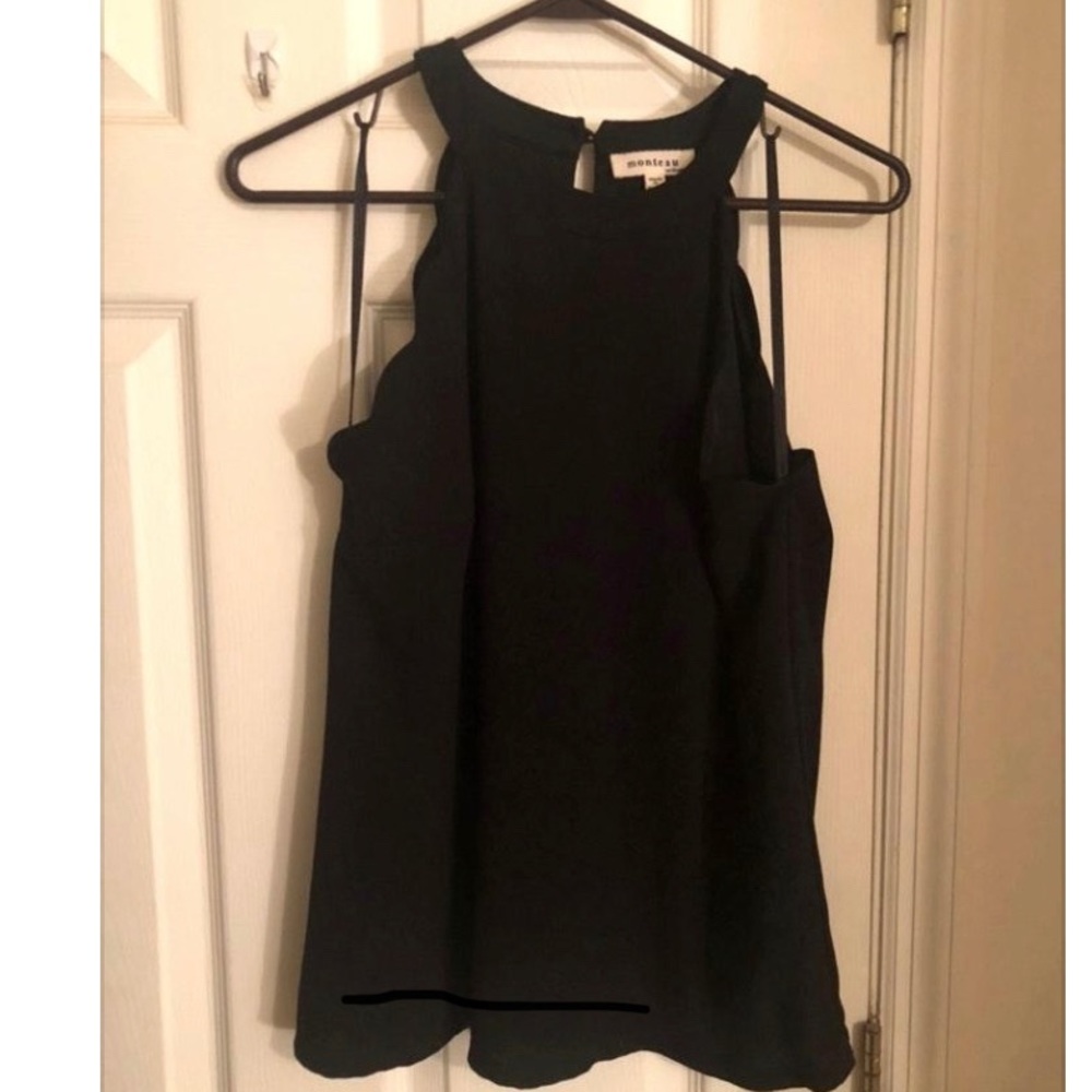 Monteau scalloped tank top. Size L